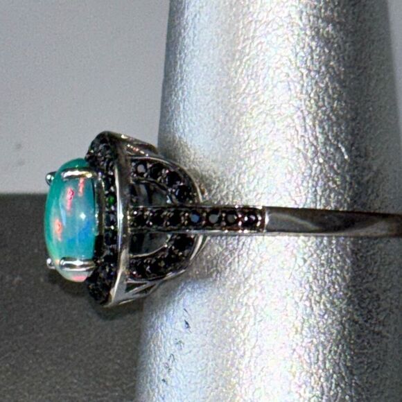 KJC 925 silver opal ring oval w/black spinel Sz 9 halo setting - Picture 4 of 9